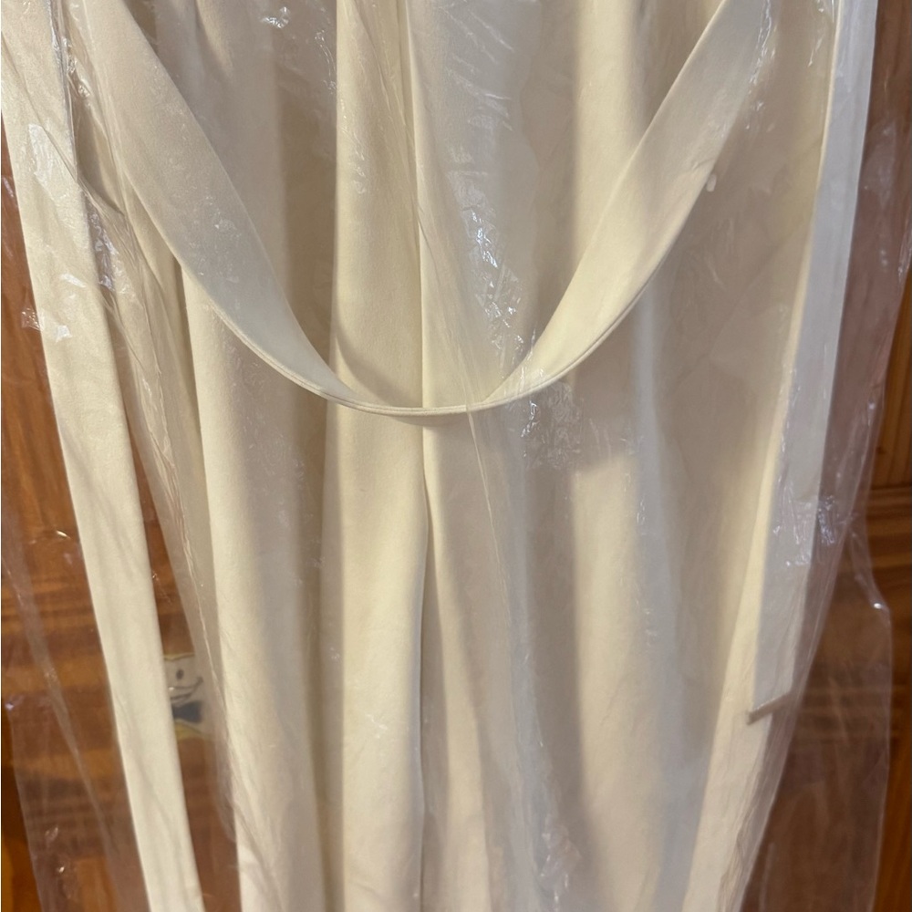 Elegant White TH Ruffle Jumpsuit/Romper - Picture 6 of 9